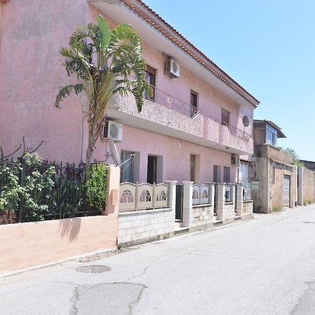Izzhome Flamingo Pula Exterior foto